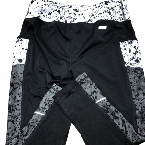 Danskin now size small black paint crop leggings - Picture 2 of 5